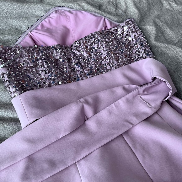 Lavish Alice: Sequin Bandeau Embellished Dress with BELT ๐ - Picture 5 of 14